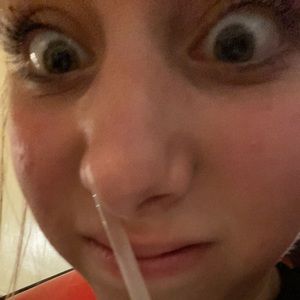 Meet your Posher, Olivia